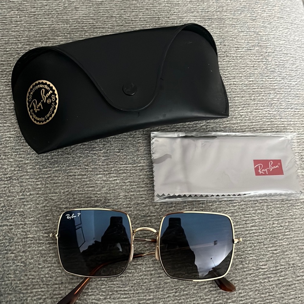 Ray Ban Polarized sunglasses!